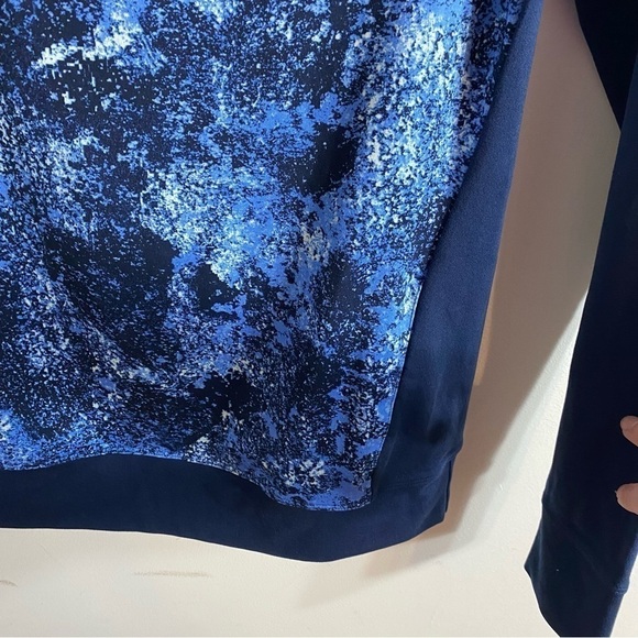 Under Armour UA StudioLux Take A Chance Crew Blue Long Sleeve Sweatshirt Small - Picture 6 of 7